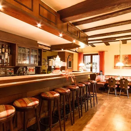 Hotell Hotel- Restaurant Zum Hirsch