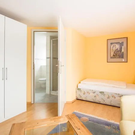 Hotell Hotel- Restaurant Zum Hirsch 3*